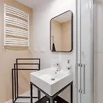 Riverside Comfort By Bookinghost Apartment *