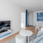 Apartment Riverside Comfort By Bookinghost *