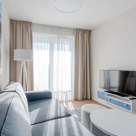 Apartment Riverside Comfort By Bookinghost *