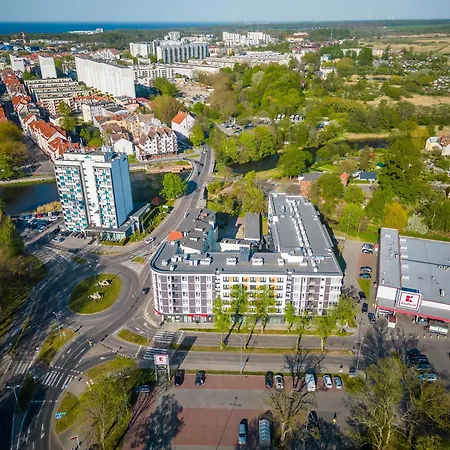 Riverside Comfort By Bookinghost