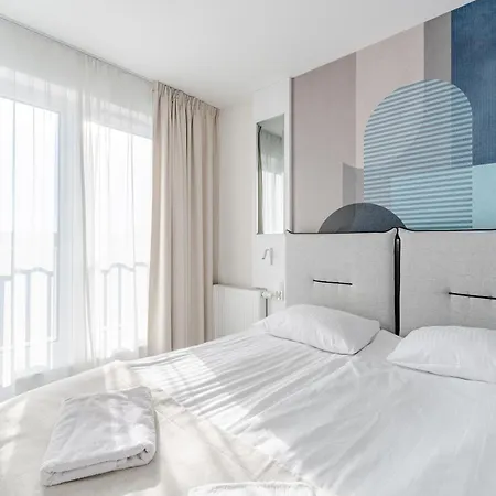 Apartment Riverside Comfort By Bookinghost *