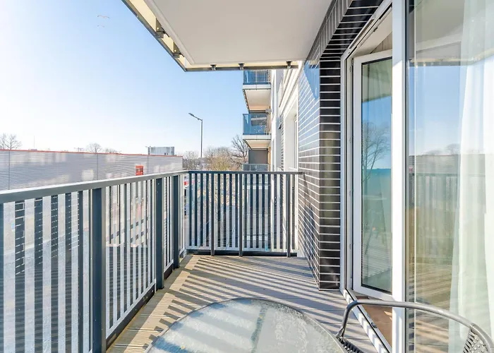 Apartment Riverside Comfort By Bookinghost