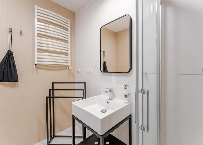 Riverside Comfort By Bookinghost Apartment *